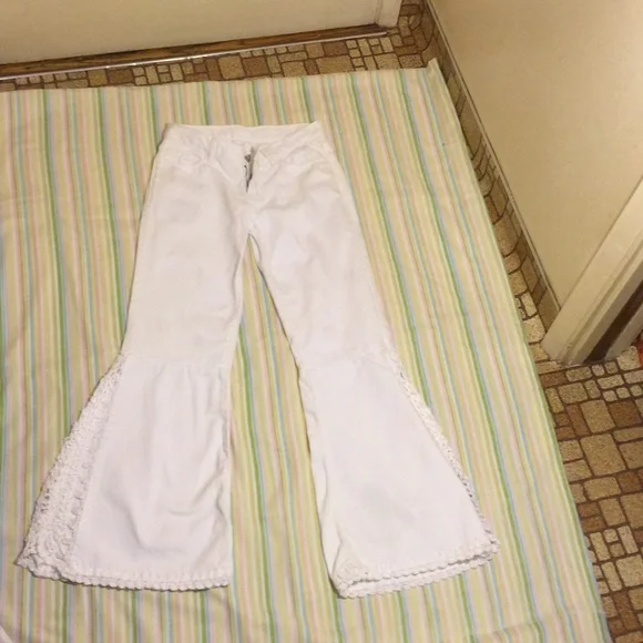 Vkntage White Jeans With Lace Trim on bell bottoms by Officious IND - Picture 2 of 12